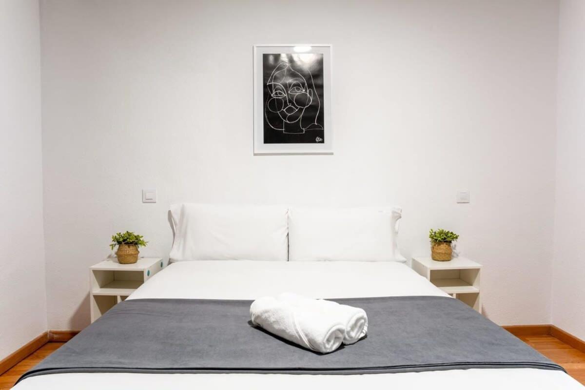 Apartment Plaza Urquinaona And Comfortable 3bd Barcelona